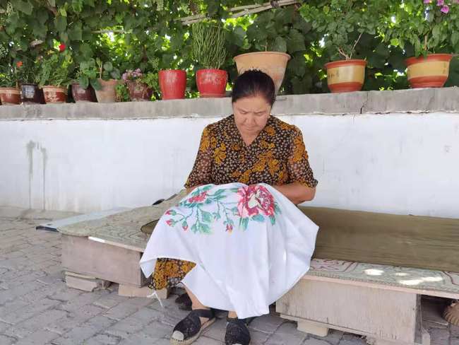 Greul a trecut. Povestea unei familii de fermieri din Usu